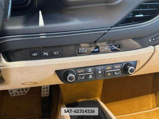 Ferrari F8 Spider 2022-04 7723269-16