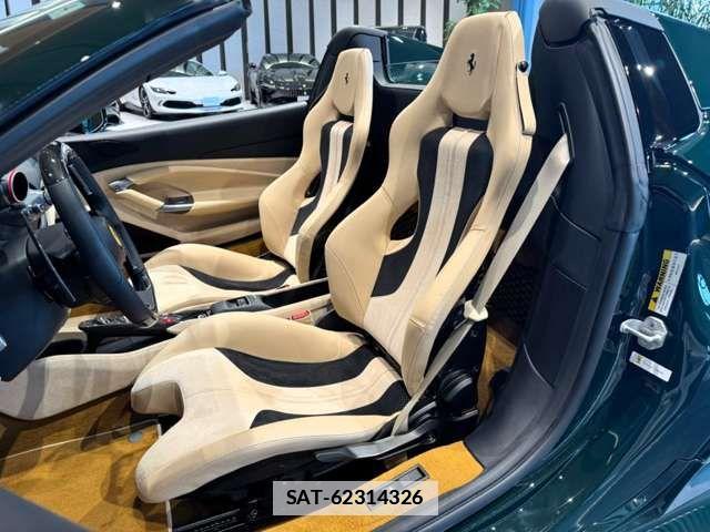 Ferrari F8 Spider 2022-04 7723269-3