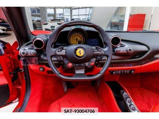 Ferrari F8 Spider 2022-01 7784850-16