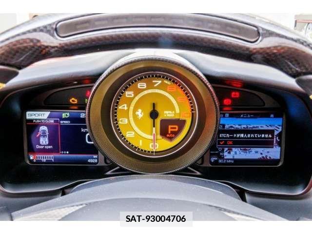 Ferrari F8 Spider 2022-01 7784850-19