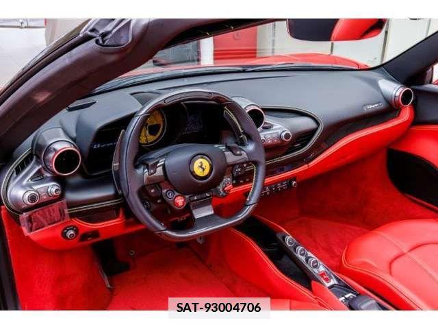Ferrari F8 Spider 2022-01 7784850-2