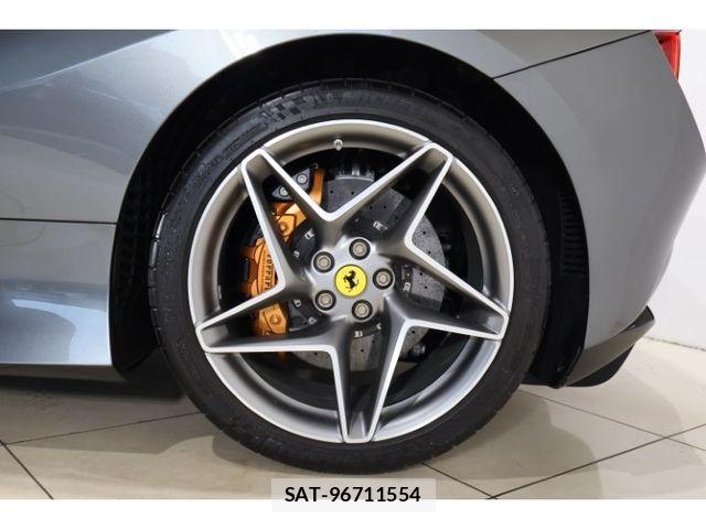 Ferrari F8 Spider 2023-10 8561870-10