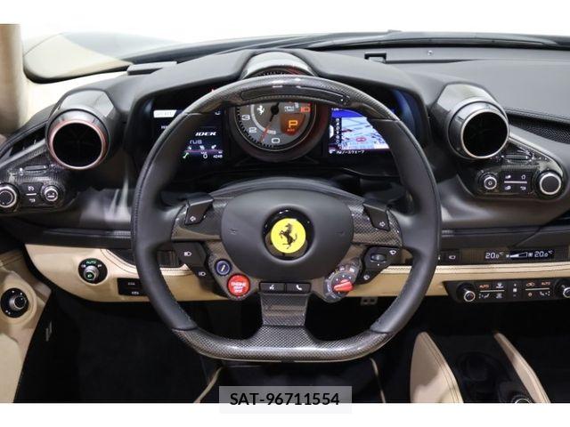 Ferrari F8 Spider 2023-10 8561870-14