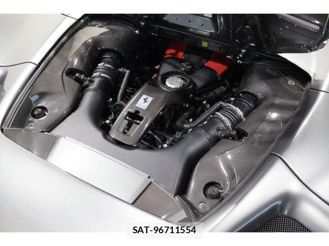 Ferrari F8 Spider 2023-10 8561870-28