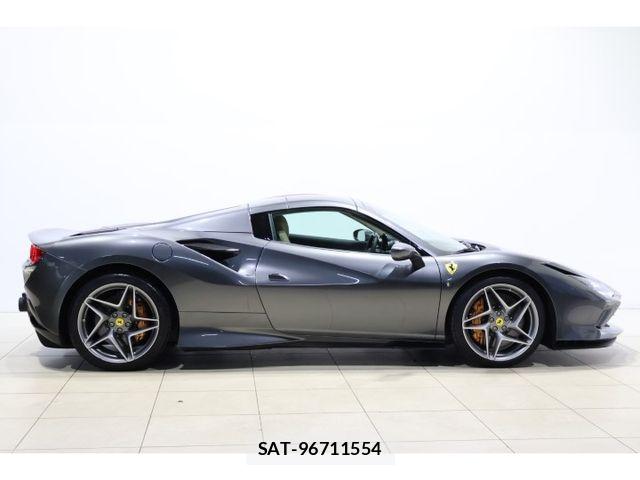Ferrari F8 Spider 2023-10 8561870-8