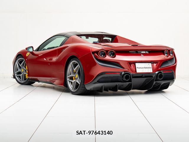 Ferrari F8 Spider 2022-04 8626721-11