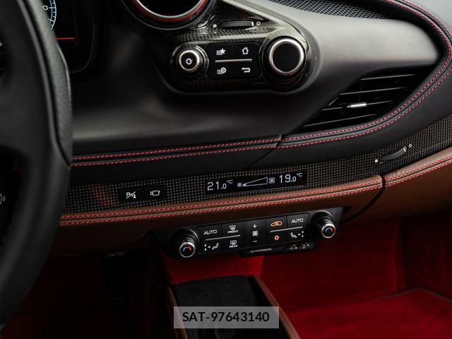 Ferrari F8 Spider 2022-04 8626721-24