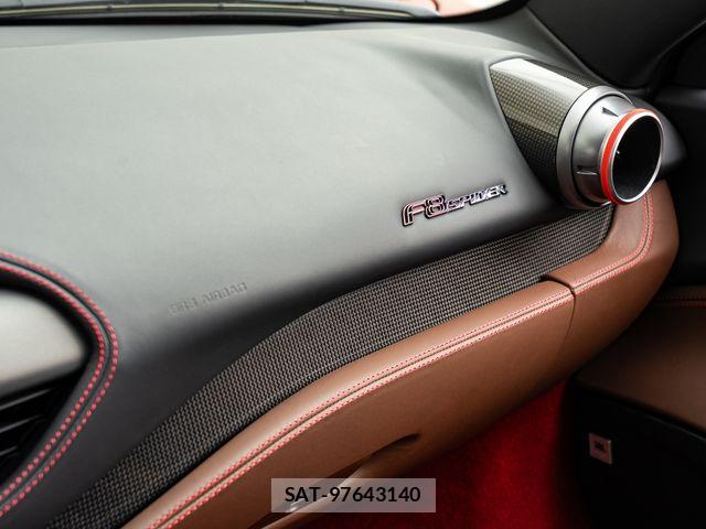 Ferrari F8 Spider 2022-04 8626721-26