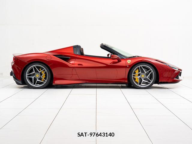 Ferrari F8 Spider 2022-04 8626721-6