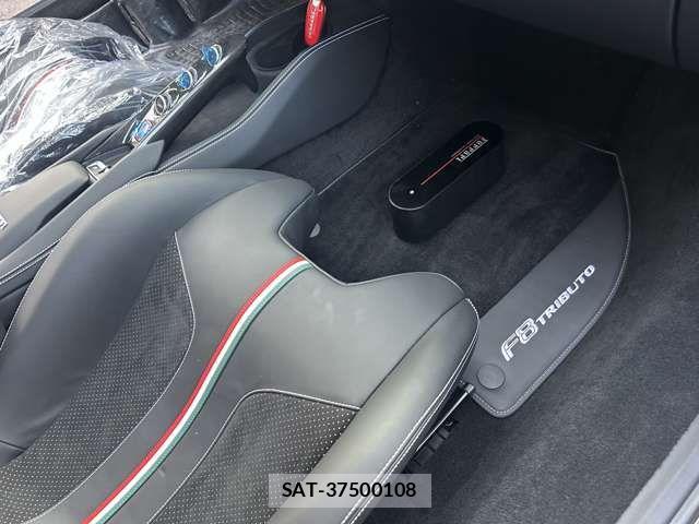 Ferrari F8 Tributo 2021-01 4139224-15