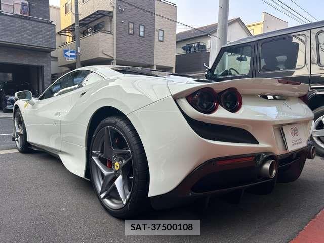 Ferrari F8 Tributo 2021-01 4139224-6