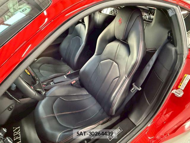 Ferrari F8 Tributo 2020-09 6905001-9