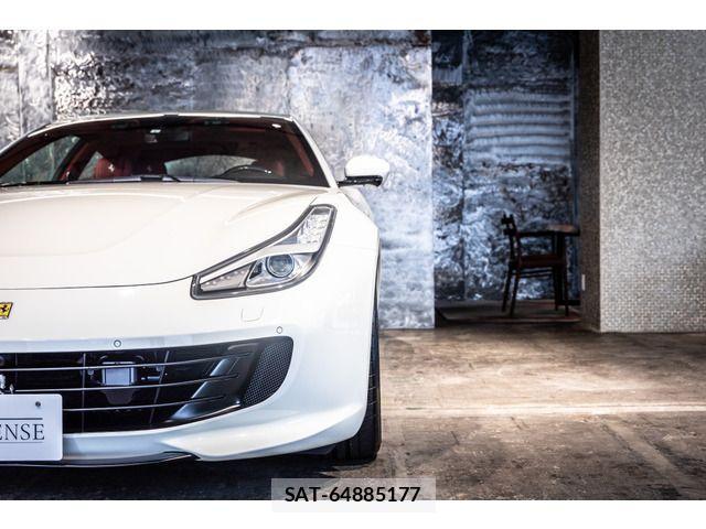 Ferrari GTC4 2020-11 3669071-11