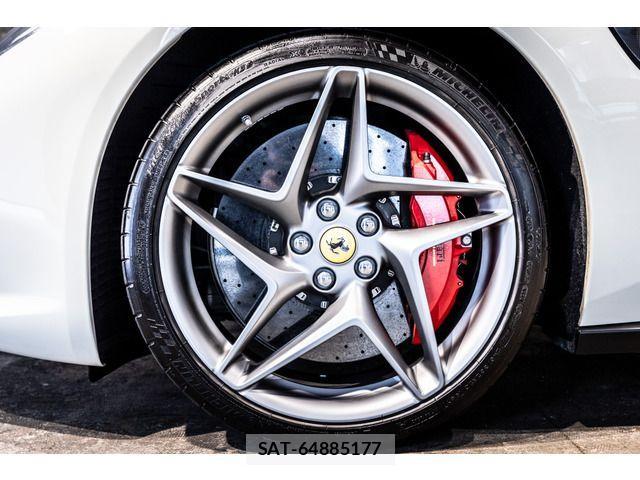 Ferrari GTC4 2020-11 3669071-7