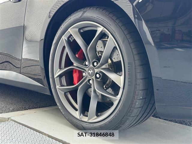 Ferrari GTC4 2019-12 4941116-27