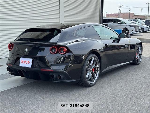 Ferrari GTC4 2019-12 4941116-2