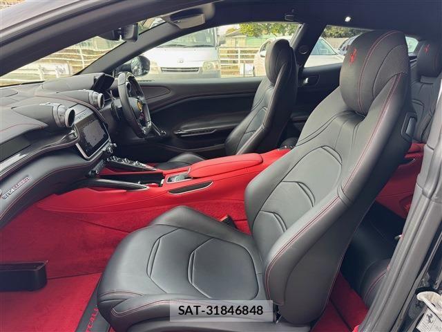 Ferrari GTC4 2019-12 4941116-7