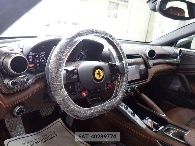 Ferrari GTC4 2018-05 7271875-1