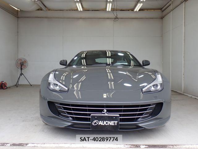 Ferrari GTC4 2018-05 7271875-6