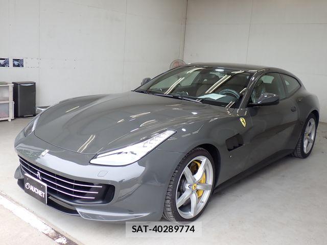 Ferrari GTC4 2018-05 7271875-7