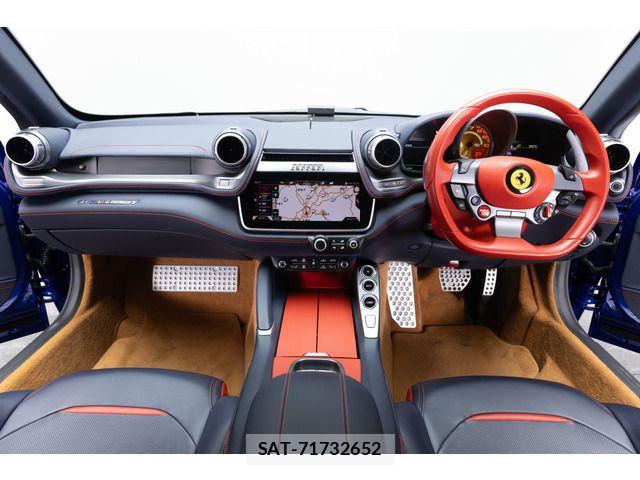 Ferrari GTC4 2019-12 7392126-1