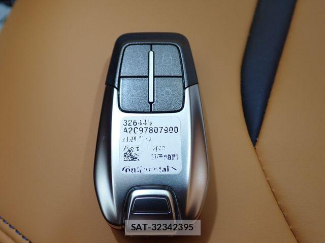 Ferrari GTC4 2020-01 8073733-29