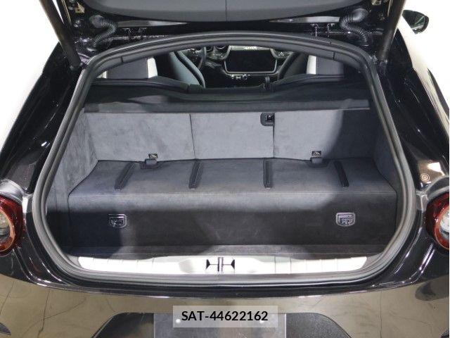 Ferrari GTC4 2020-03 8848944-15