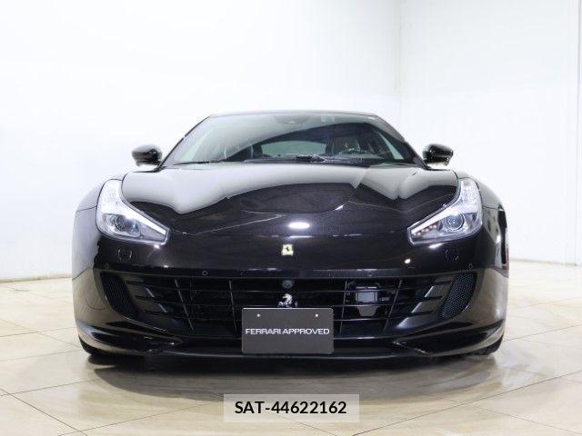 Ferrari GTC4 2020-03 8848944-1