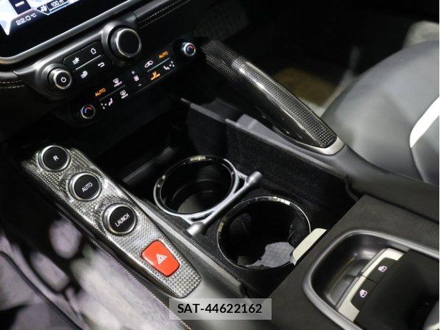 Ferrari GTC4 2020-03 8848944-25