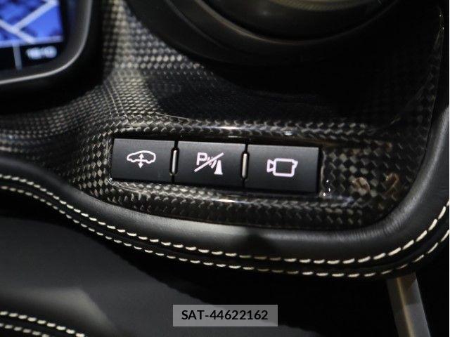 Ferrari GTC4 2020-03 8848944-26