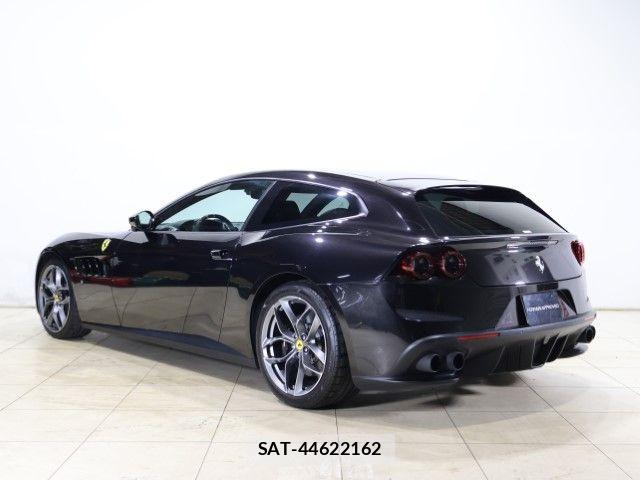 Ferrari GTC4 2020-03 8848944-6