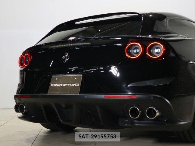 Ferrari GTC4 2020-03 8870970-9