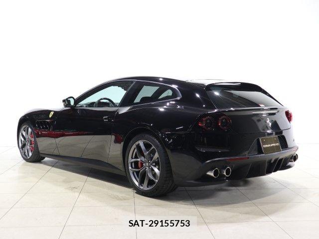 Ferrari GTC4 2020-03 8870970-5