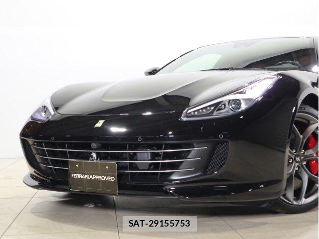 Ferrari GTC4 2020-03 8870970-8