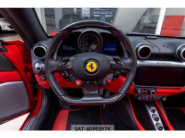 Ferrari Portofino 2019-02 7218410-16