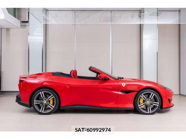 Ferrari Portofino 2019-02 7218410-6