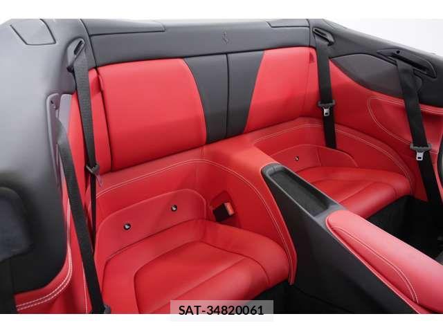 Ferrari Portofino 2020-04 7218409-10