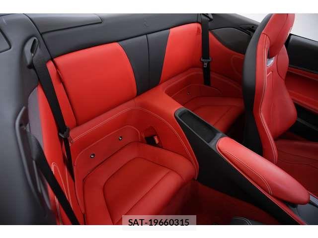 Ferrari Portofino 2020-07 8073732-2