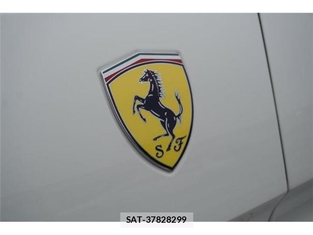 Ferrari Portofino 2020-04 8158412-13