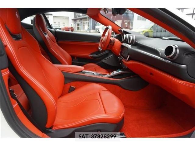 Ferrari Portofino 2020-04 8158412-5