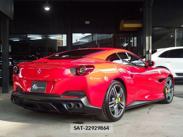 Ferrari Portofino 2021-02 8666128-2