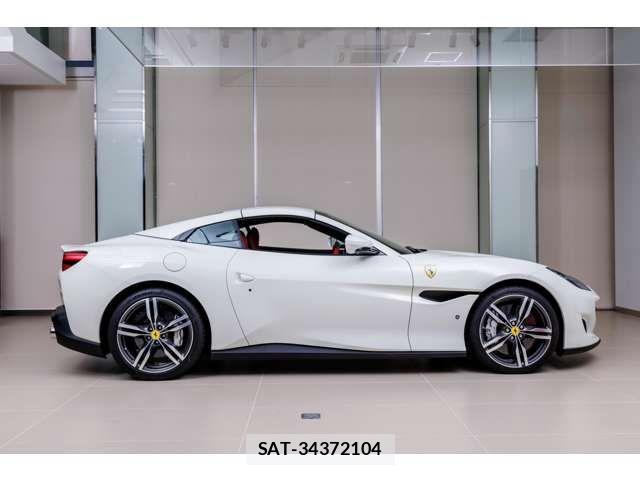 Ferrari Portofino 2020-02 7218411-5