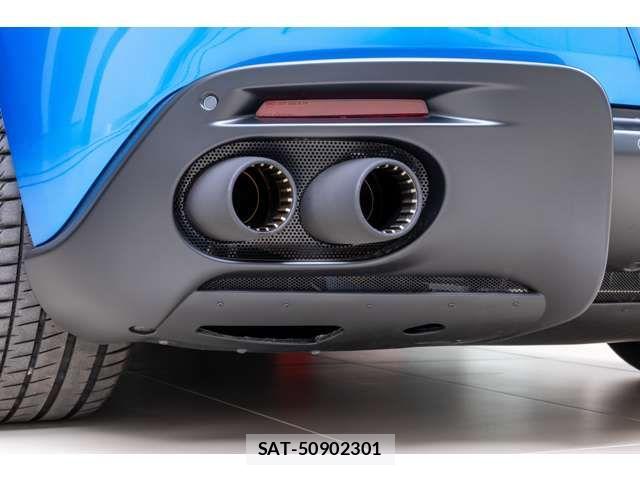 Ferrari Roma 2022-01 7218412-13