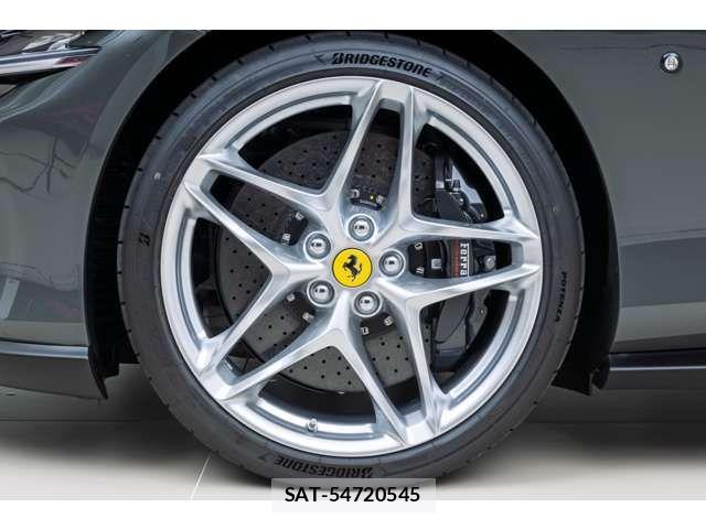 Ferrari Roma 2025-01 7218414-15