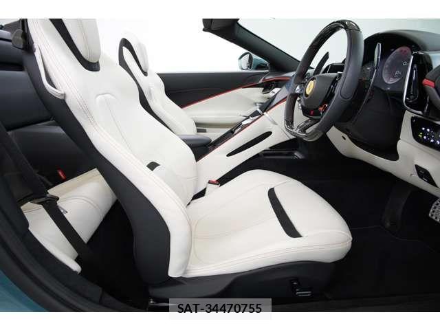 Ferrari Roma 2025-06 8848945-11