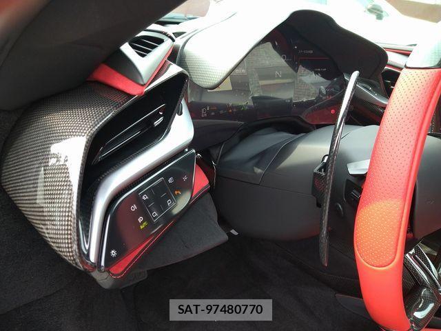 Ferrari SF90 Stradale 2022-03 1055781-15
