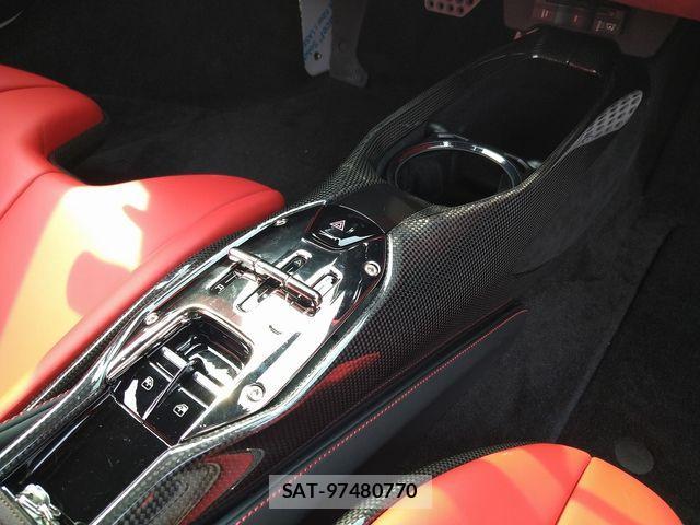 Ferrari SF90 Stradale 2022-03 1055781-22
