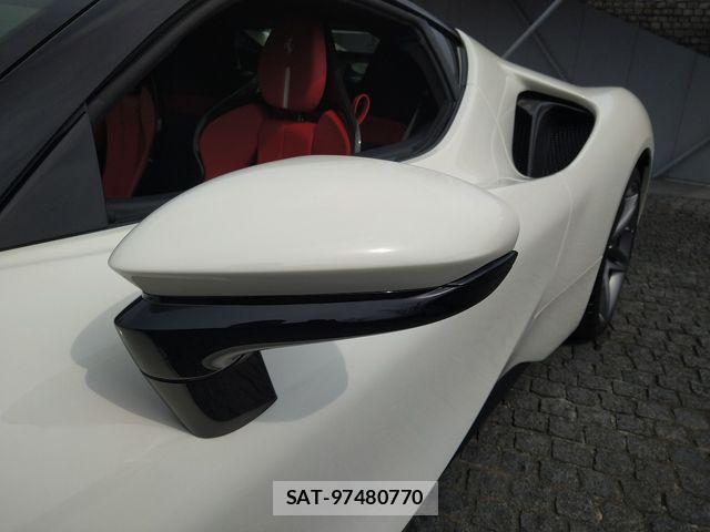 Ferrari SF90 Stradale 2022-03 1055781-4