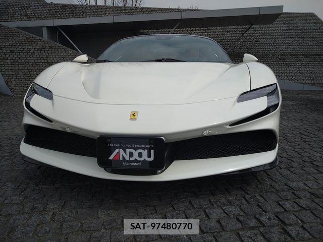 Ferrari SF90 Stradale 2022-03 1055781-5