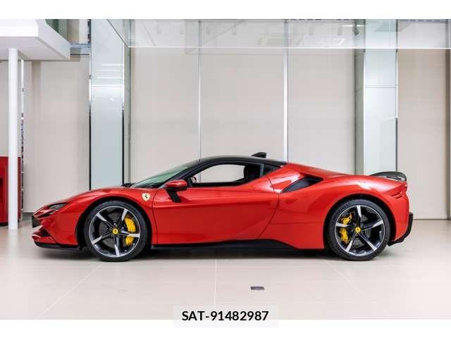 Ferrari SF90 Stradale 2021-08 7218415-10